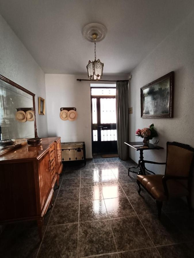 Vivienda Rural Los Iberos M&M, Castellar de Santisteban Exterior photo